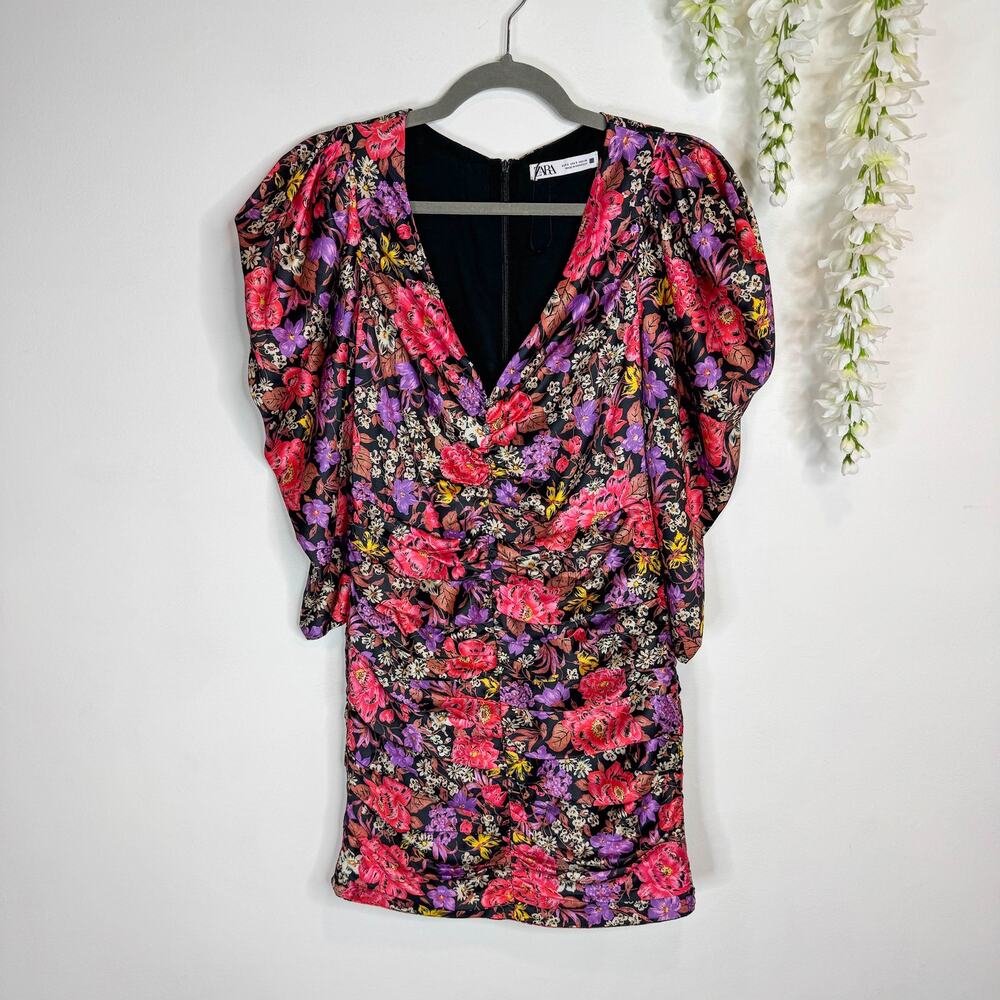 NWOT ZARA floral mini dress puff shoulders ruched rhinestone buttons